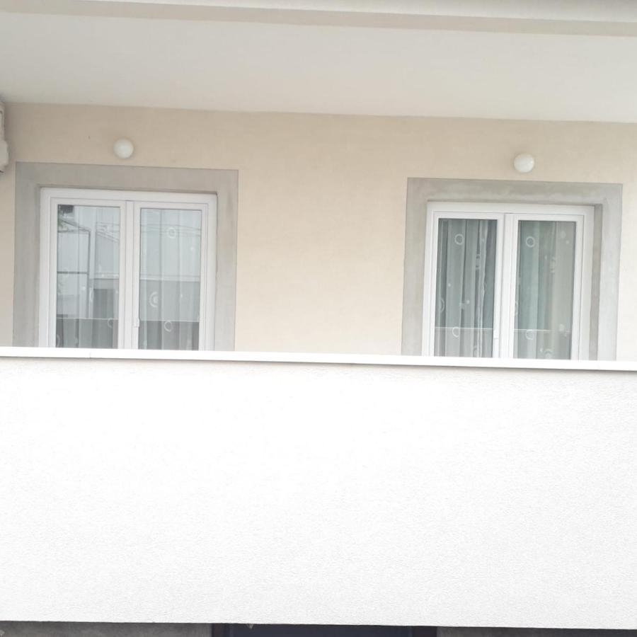 Apartmani Marijana Baška Voda Exterior foto